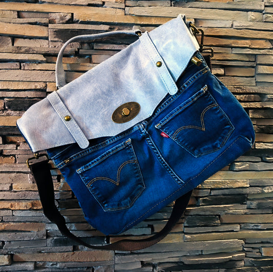 Borsa Jeans Levi's con patta in pelle